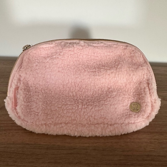 lululemon athletica Handbags - Lululemon Belt Bag